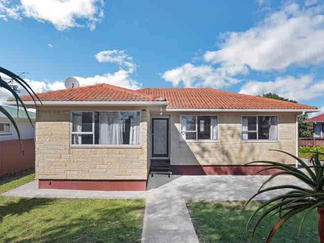 93 Flat Bush Road, Clover Park