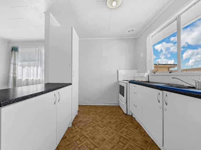 93 Flat Bush Road, Clover Park