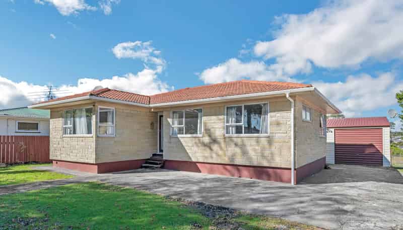 93 Flat Bush Road, Clover Park