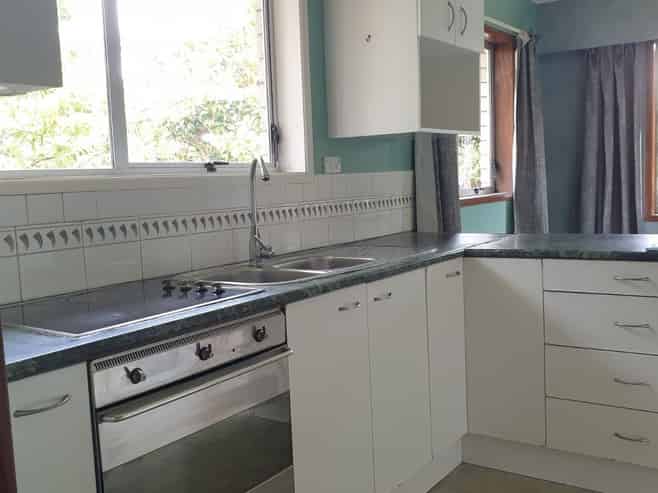 5 St Catherine Crescent, West Harbour