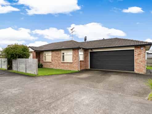 1/64 Riverside Road, Orewa