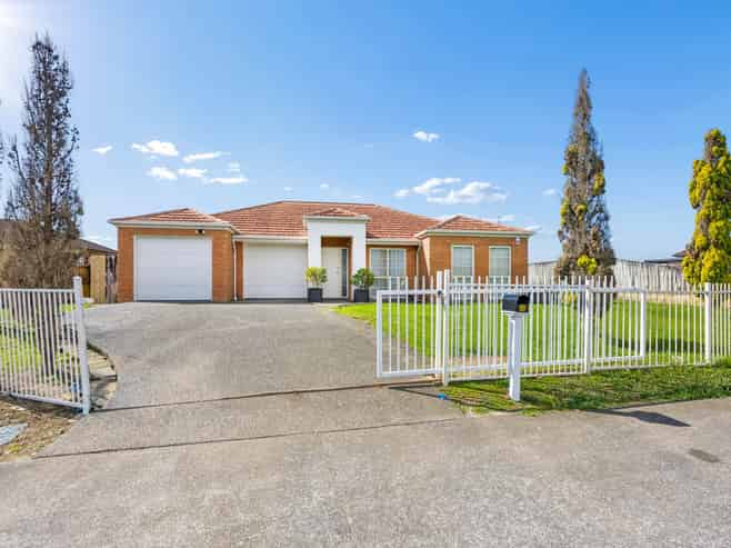 64 Glenveagh Park Drive, Weymouth