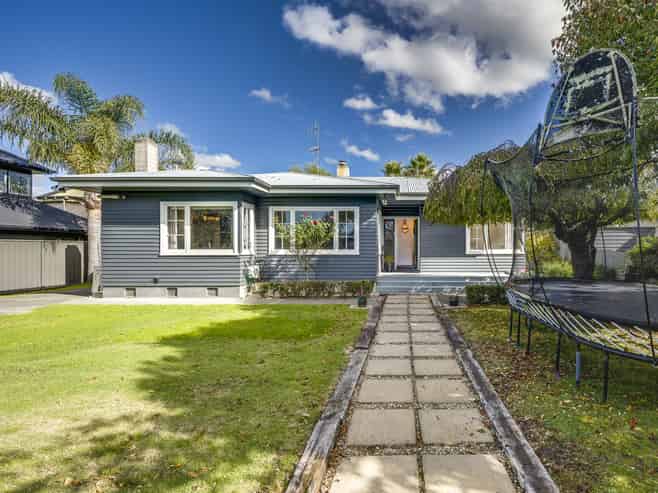 62 Avenue Road, Greenmeadows