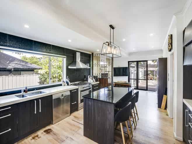 62 Avenue Road, Greenmeadows