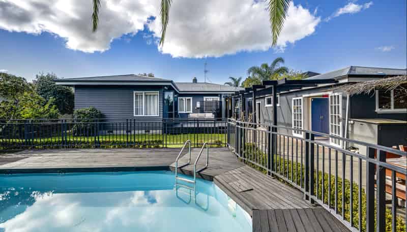 62 Avenue Road, Greenmeadows