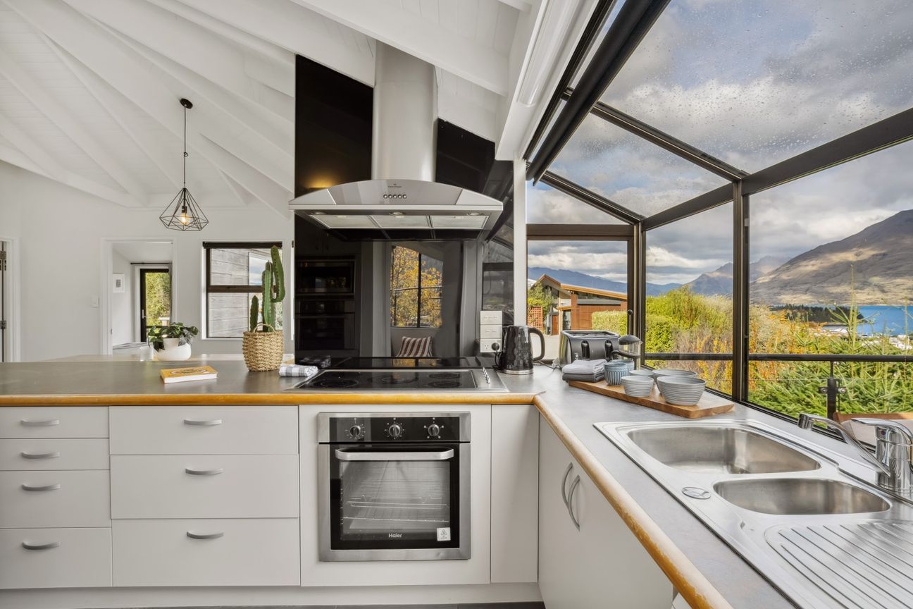 Exceptional investment on Queenstown Hill - Mehr