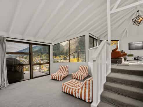 13 Malaghan Street, Queenstown