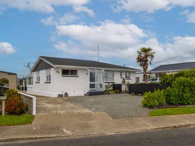 45 Edinburgh Crescent, Waikiwi