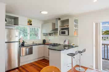 34 Caulton Street, Saint Johns