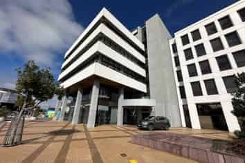 Fully Fitted Central Manukau Tenancy 