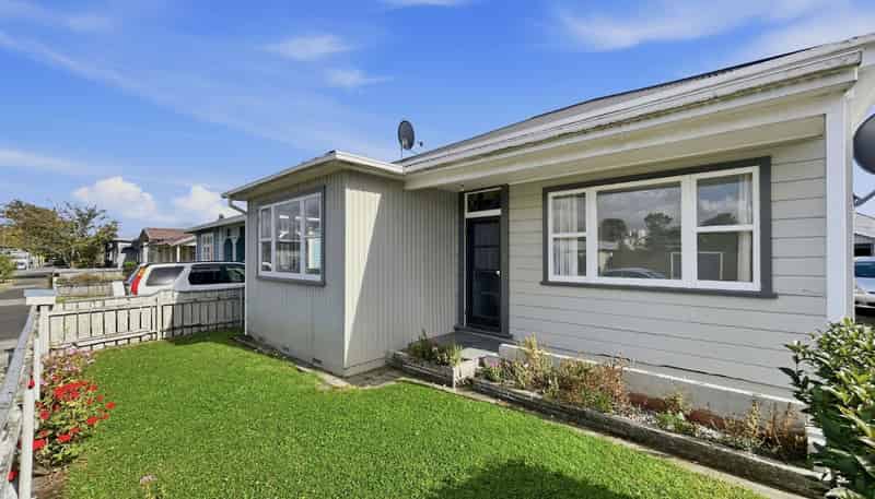 21 Edgeware Road, Palmerston North Central