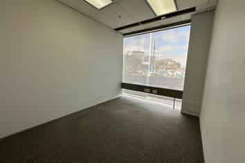 Ex Solicitors Office – Central Manukau 