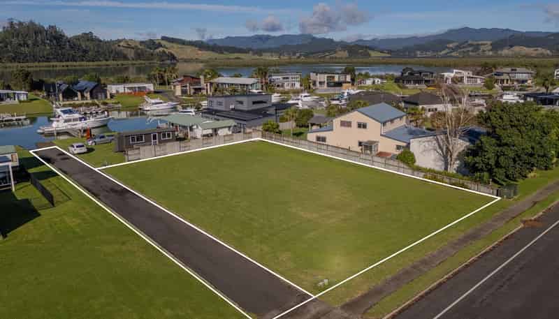 149A South Highway West, Whitianga