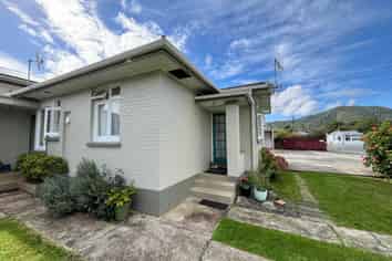 2/6 Dinniss Avenue, Regent