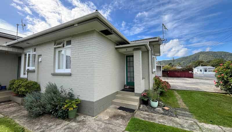 2/6 Dinniss Avenue, Regent