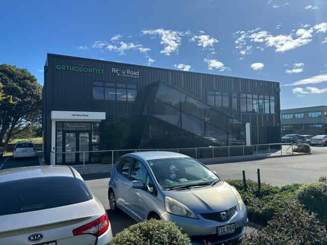 Ideal Medical Facility opposite Coastlands