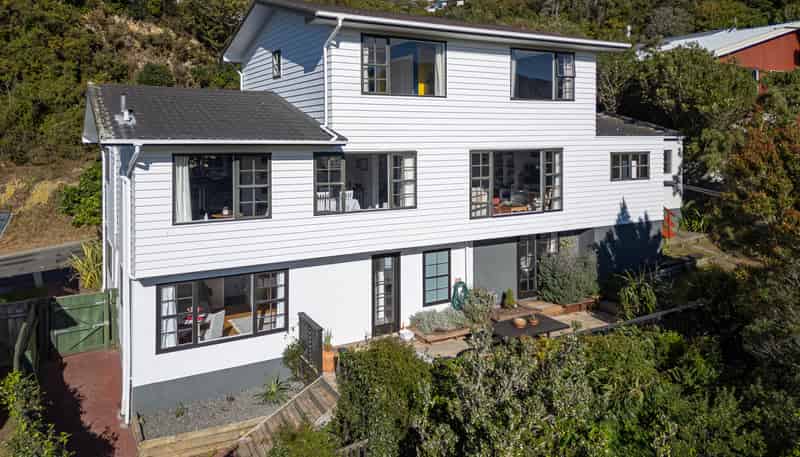 4 Parklands Drive, Karori