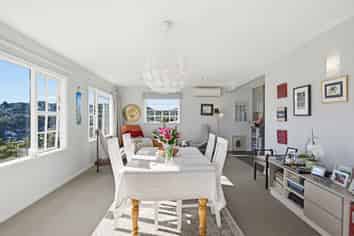 4 Parklands Drive, Karori