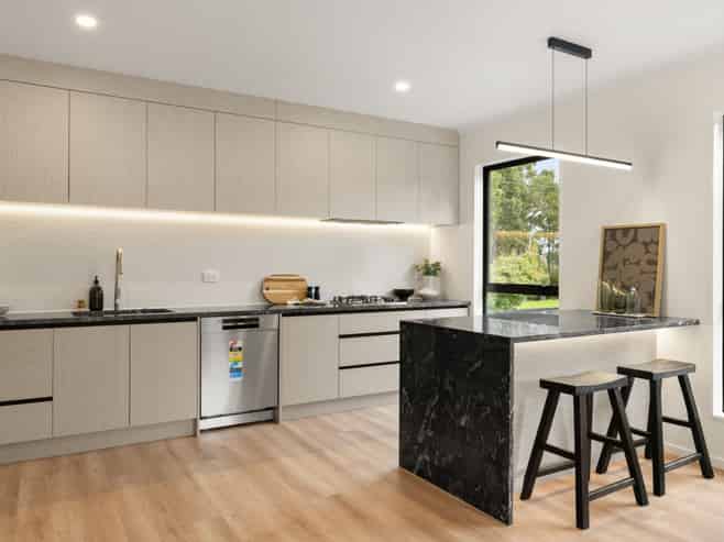 2/1082 River Road, Queenwood