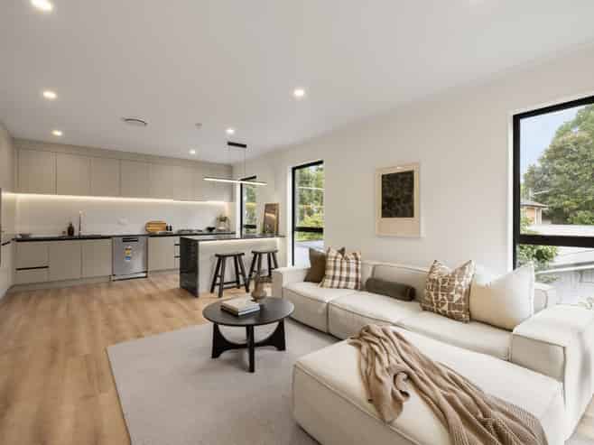 2/1082 River Road, Queenwood