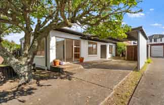 6 Quo Vadis Place, Red Beach