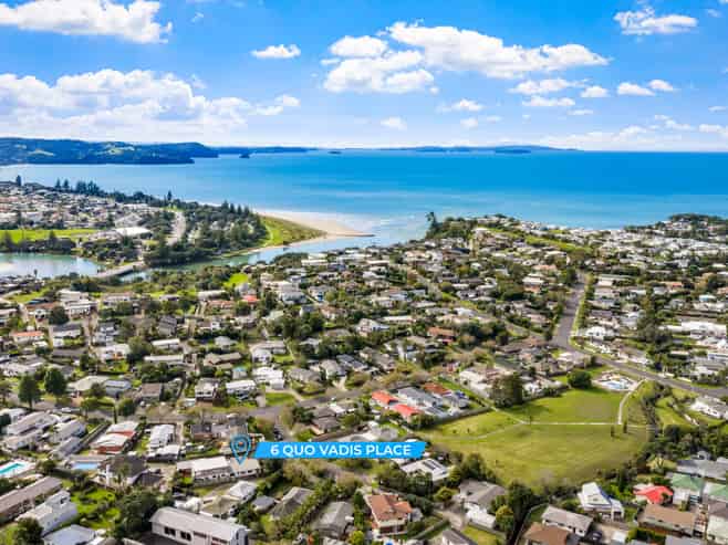 6 Quo Vadis Place, Red Beach