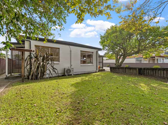 6 Quo Vadis Place, Red Beach