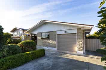 6 Lincoln Street, Stoke