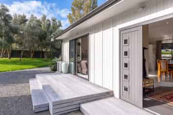 2 Orion Way, Featherston