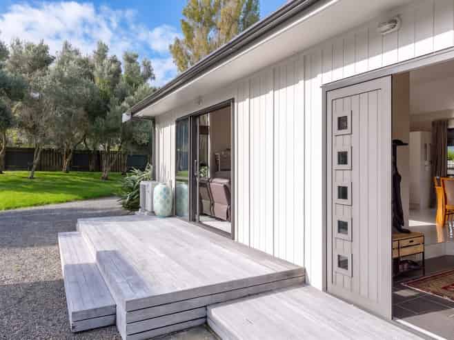 2 Orion Way, Featherston