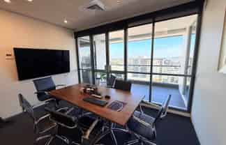 OFFICE IDEAL FOR LAWYERS
