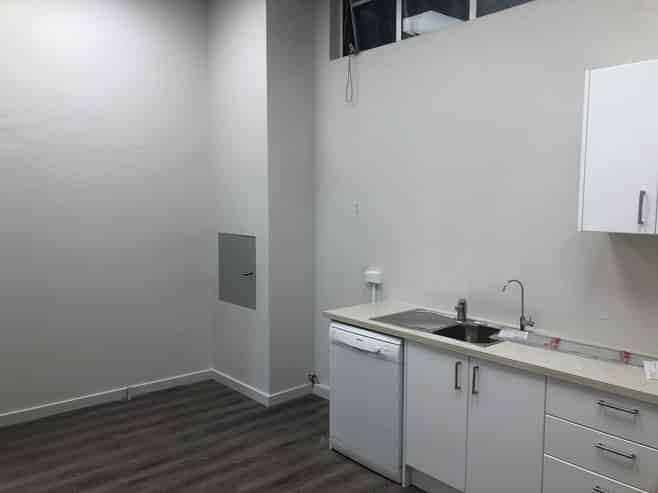 Retail on Panama Street