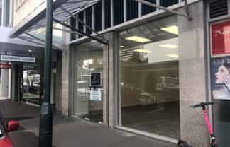 Retail on Panama Street