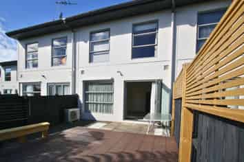 2/38 Maratahu Street, Westown