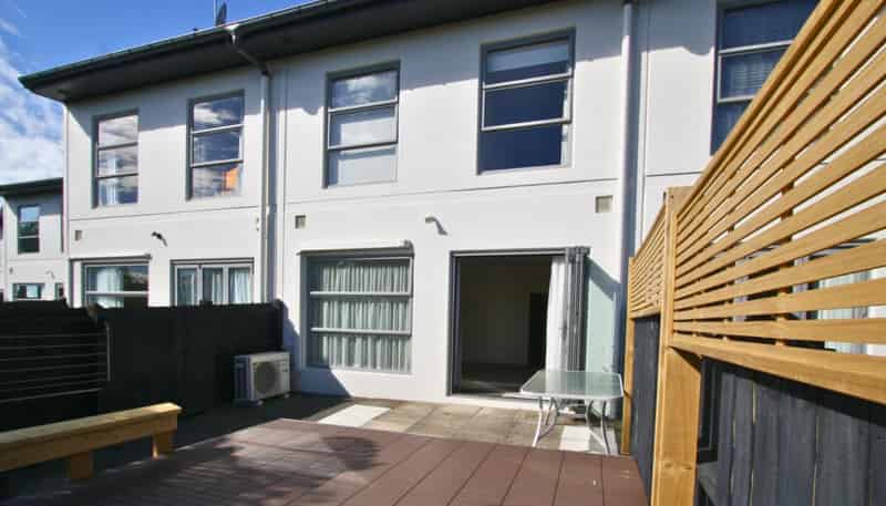 2/38 Maratahu Street, Westown