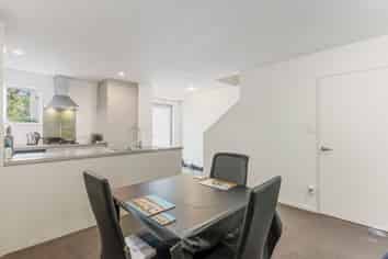 2/2 Chelmsford Street, Ngaio