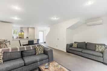 2/2 Chelmsford Street, Ngaio