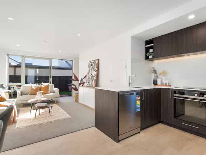 7/141 St Albans Street, Saint Albans