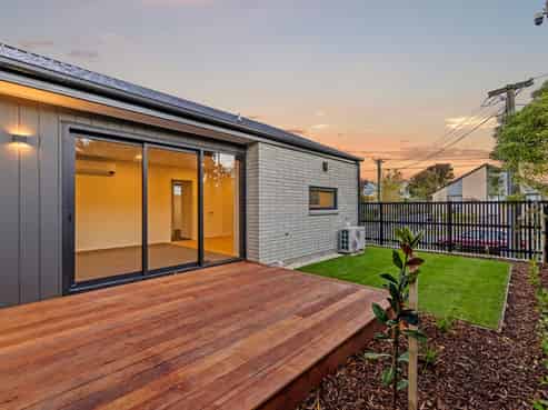 1/93 Wildberry Street, Woolston