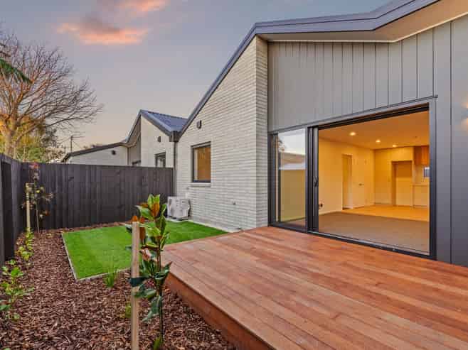 1/93 Wildberry Street, Woolston