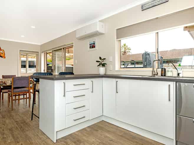 6 Island Road, Whataupoko