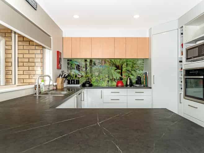 6 Island Road, Whataupoko