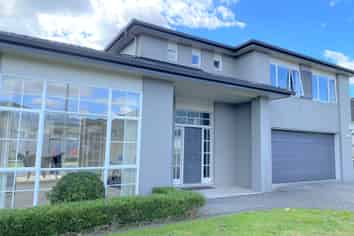 8 Briar Vale Place, Flat Bush