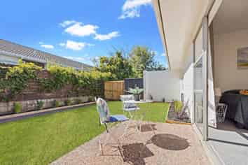 2/39 Oriana Avenue, Lynfield