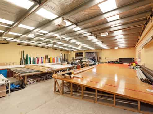 Convenient Workshop/Warehouse 