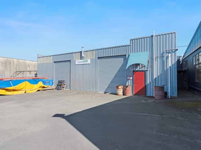 Commercial storage/workshop