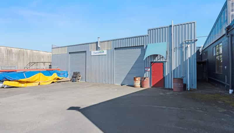 2/33 Oxford Street, Levin