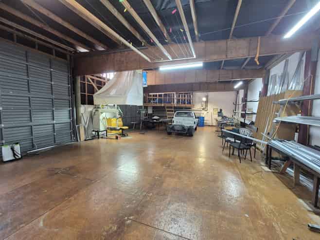 Commercial storage/workshop