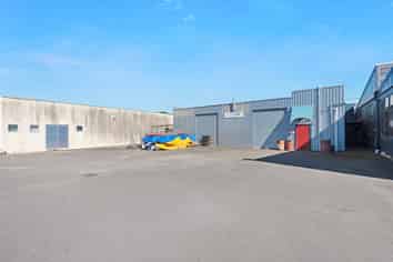 Commercial storage/workshop