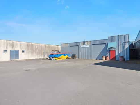 Commercial storage/workshop